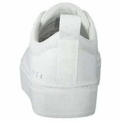 Arlo Three Antique White