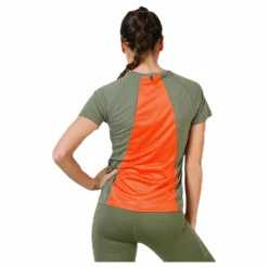 Black Feather Tee Green