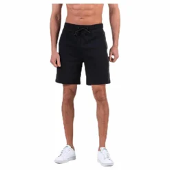 Capture Tech Shorts Black