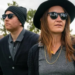 Circle G´s - It´s Not Black It