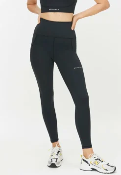 Flattering Curved High Waist T Black