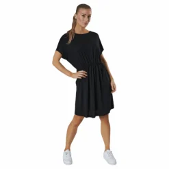 Petrine Ss Dress Black