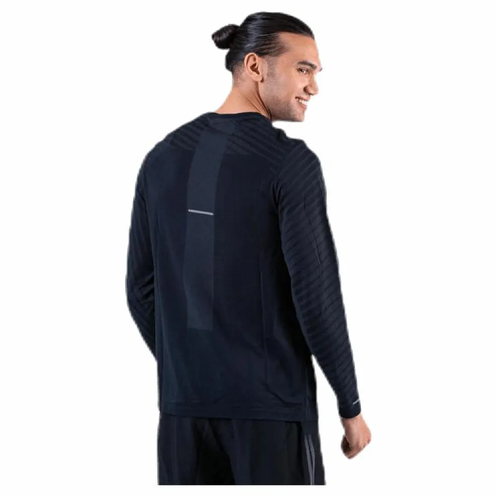 Seamless LS Texture Black