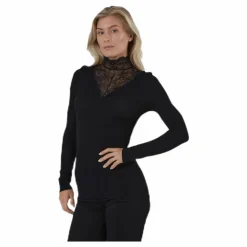 Siri Ls T-Neck Top Black