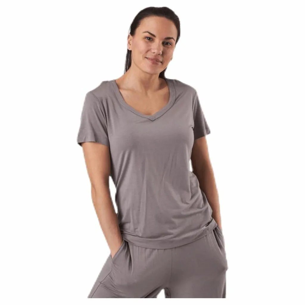 Sophisticated Modal S/S V-Neck Beige