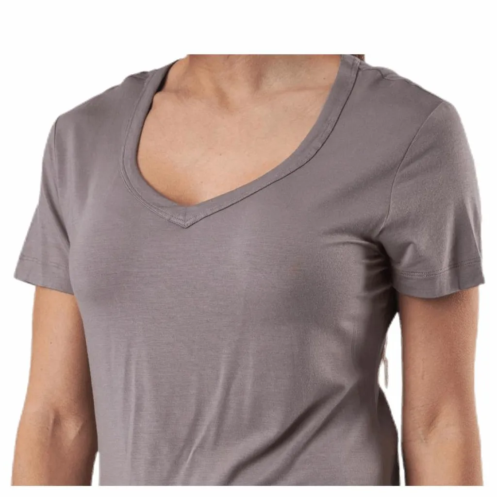 Sophisticated Modal S/S V-Neck Beige