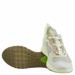 ST.1 Laced Shoes Yellow