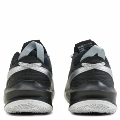 Team Hustle D 10 Big Kids' Basketball Shoes BLACK/METALLIC SILVER-VOLT-WHITE