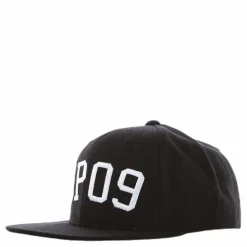 UP09 Crew Snapback Black